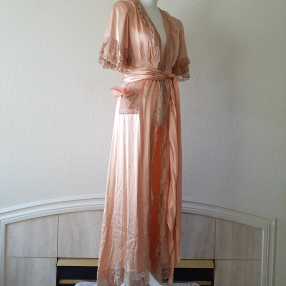 Other - 1940's Silk Dressing Gown